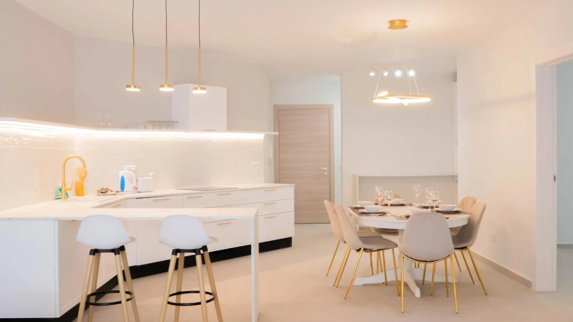 Ultra Modern Apartment Off St Julians Saint Julian's