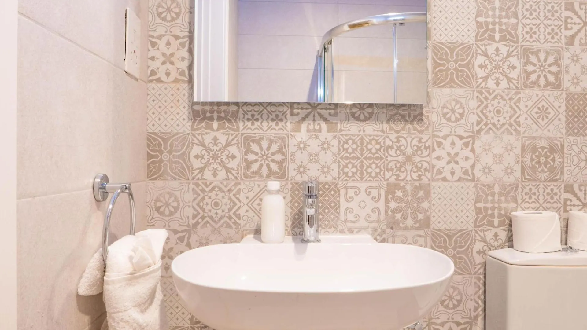 Ultra Modern Apartment Off St Julians Saint Julian's